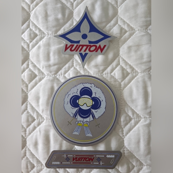 Authentic Limited Edition Louis Vuitton Ski Snowboard Stickers Courcheval Blanc - Picture 3 of 5